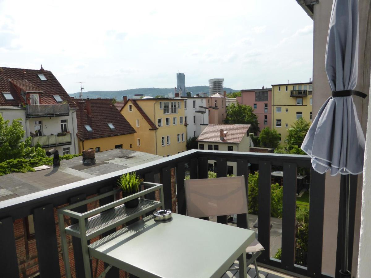 Jena City Apartment, Balkon, Sonnig, Wifi, Parkplaetze, Naehe Zentrum Bagian luar foto