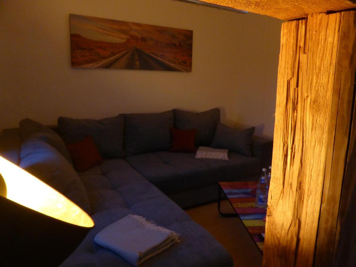 Jena City Apartment, Balkon, Sonnig, Wifi, Parkplaetze, Naehe Zentrum Bagian luar foto
