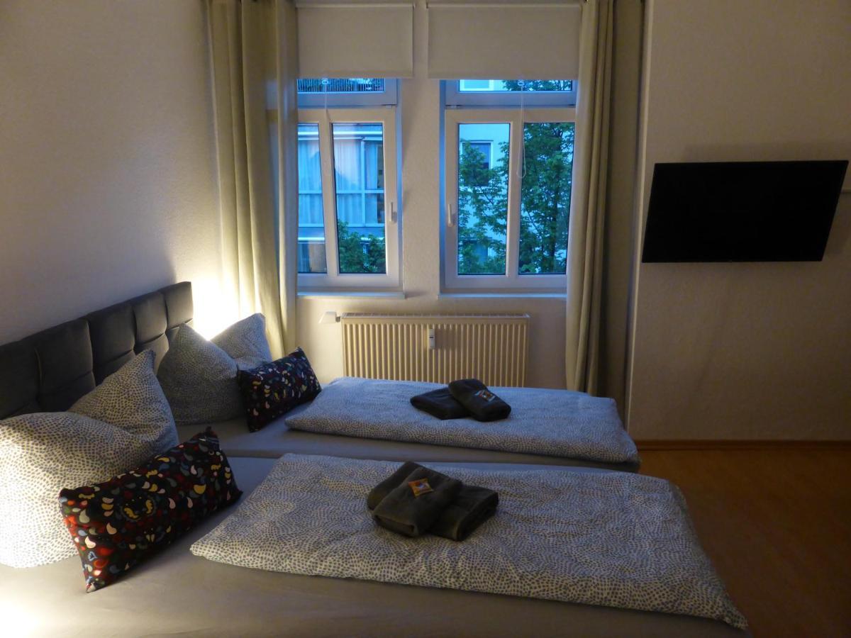 Jena City Apartment, Balkon, Sonnig, Wifi, Parkplaetze, Naehe Zentrum Bagian luar foto