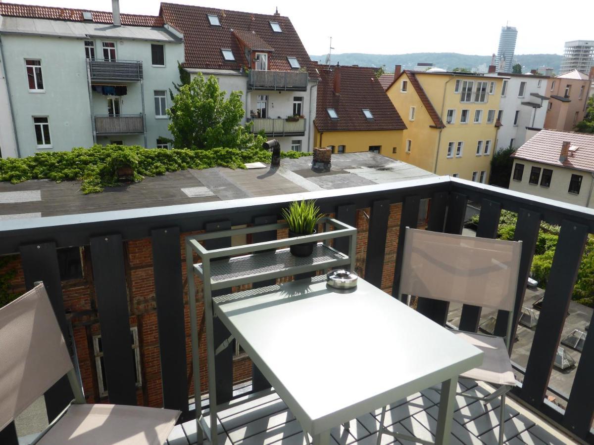 Jena City Apartment, Balkon, Sonnig, Wifi, Parkplaetze, Naehe Zentrum Bagian luar foto